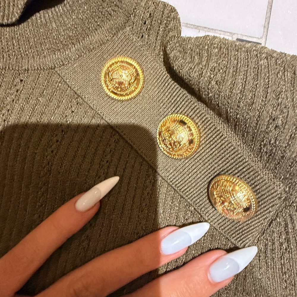 Balmain Olive Green Ribbed Turtleneck Gold Button Shoulder Sweater EU 34 - Picture 5 of 14
